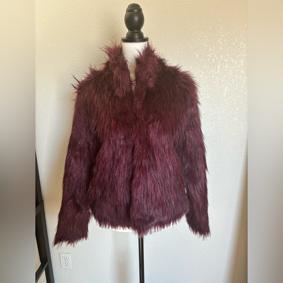 Fashion Nova Jackets & Blazers - Fernanda Faux Fur coat | Size Large | Burgundy Faux fur coat